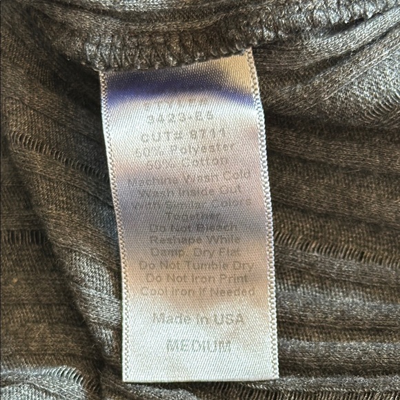 Project Social T Women’s Medium Gray Relaxed Ribbed Blouse V Neck - Picture 5 of 5